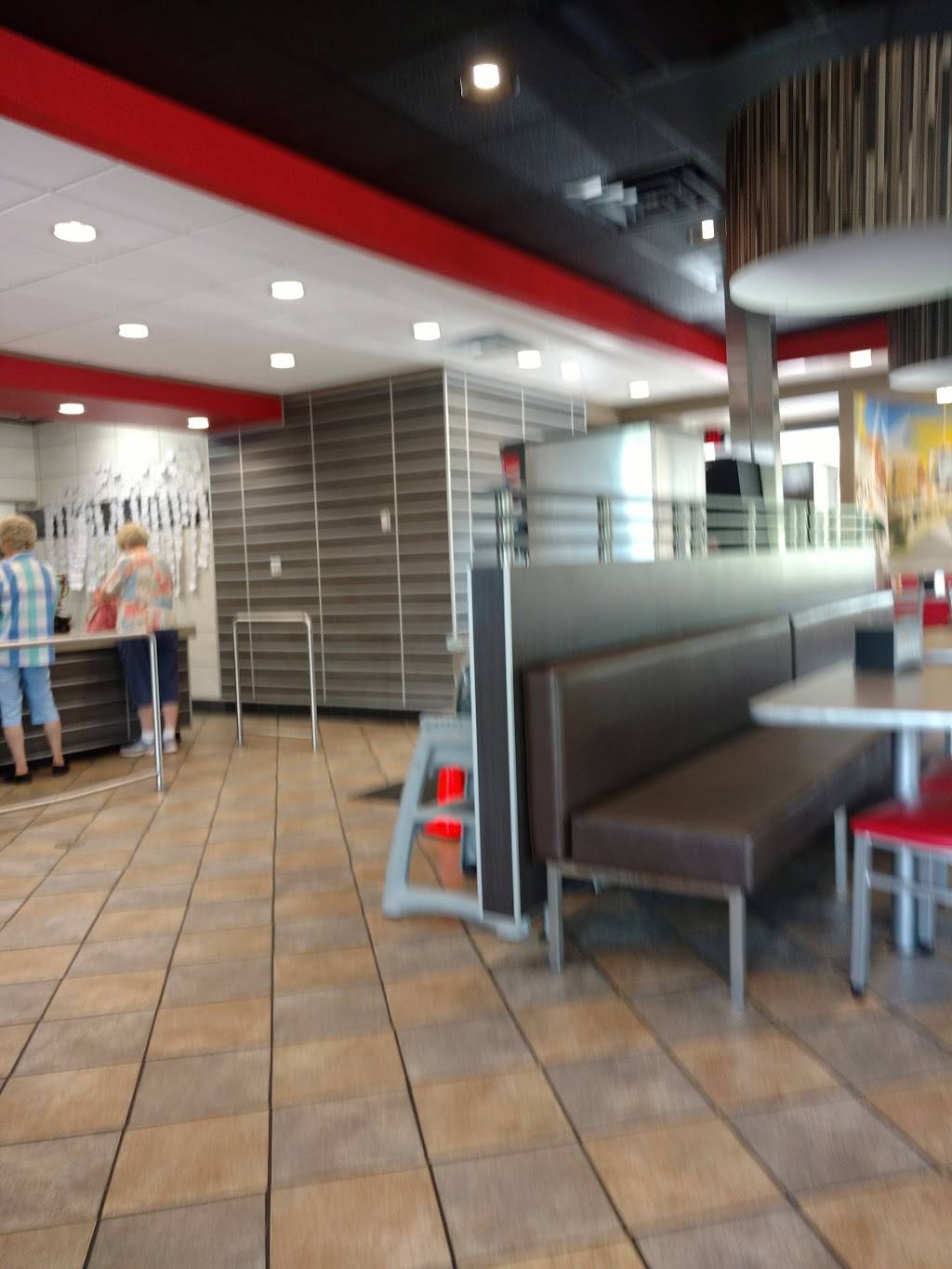 Hardees | restaurant | 2345 E Morris Blvd, Morristown, TN 37813, USA | 4235855003 OR +1 423-585-5003