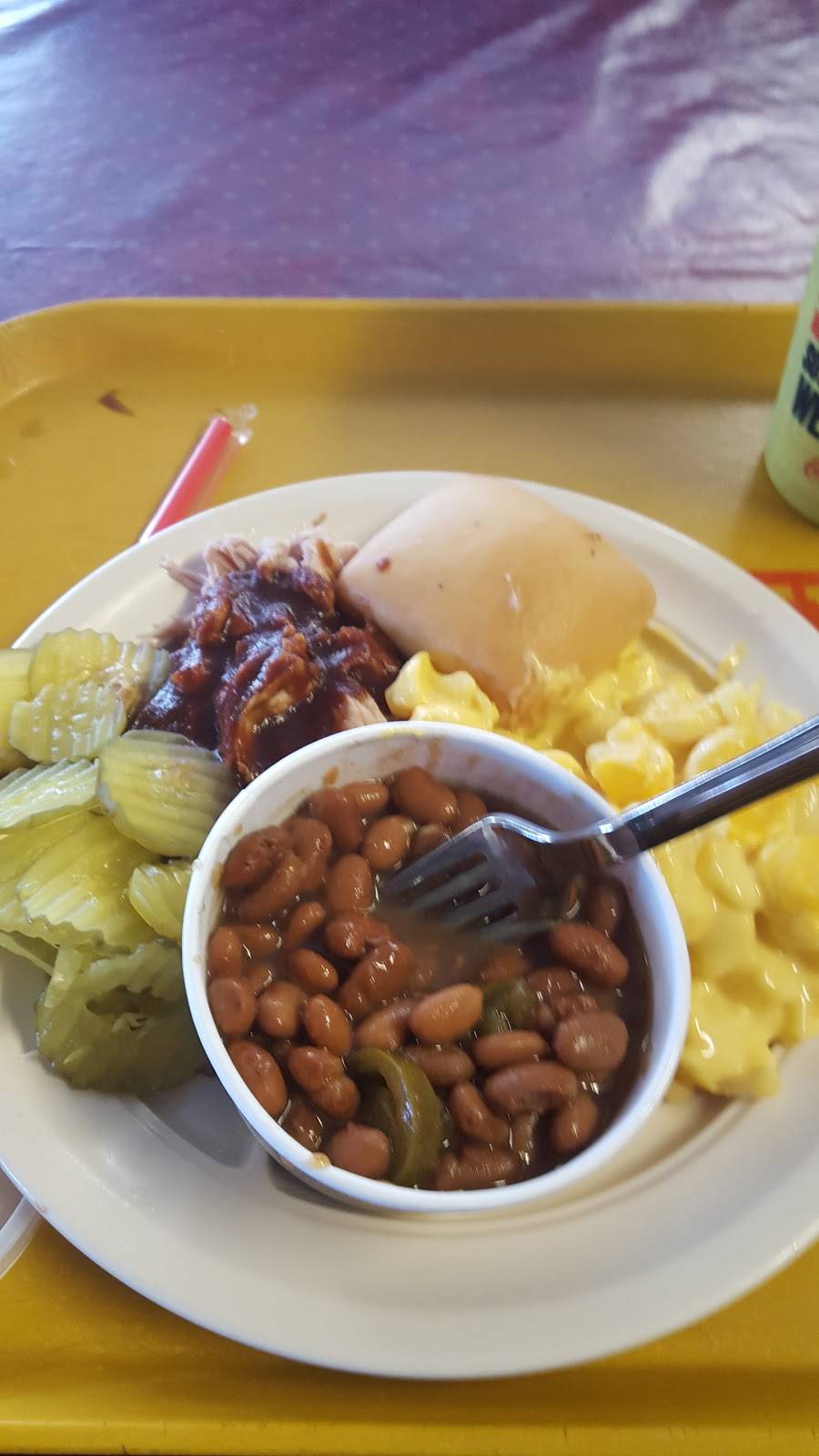 Dickeys Barbecue Pit | restaurant | 1001 N Beckley Ave, DeSoto, TX 75115, USA | 4695678341 OR +1 469-567-8341