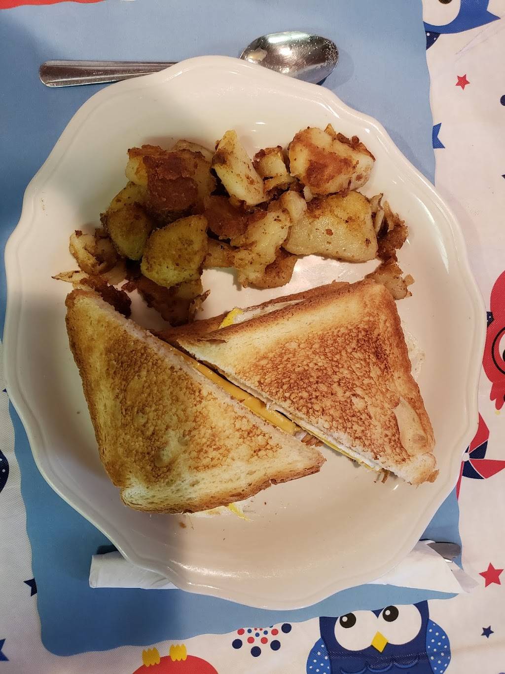 Edgerock Cafe | restaurant | 2307 Sparrows Point Rd, Sparrows Point, MD 21219, USA | 4103881060 OR +1 410-388-1060