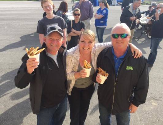 Kens French Fries of Stratford | restaurant | 1093 Ontario St #100, Stratford, ON N5A 6W6, Canada | 5195729658 OR +1 519-572-9658