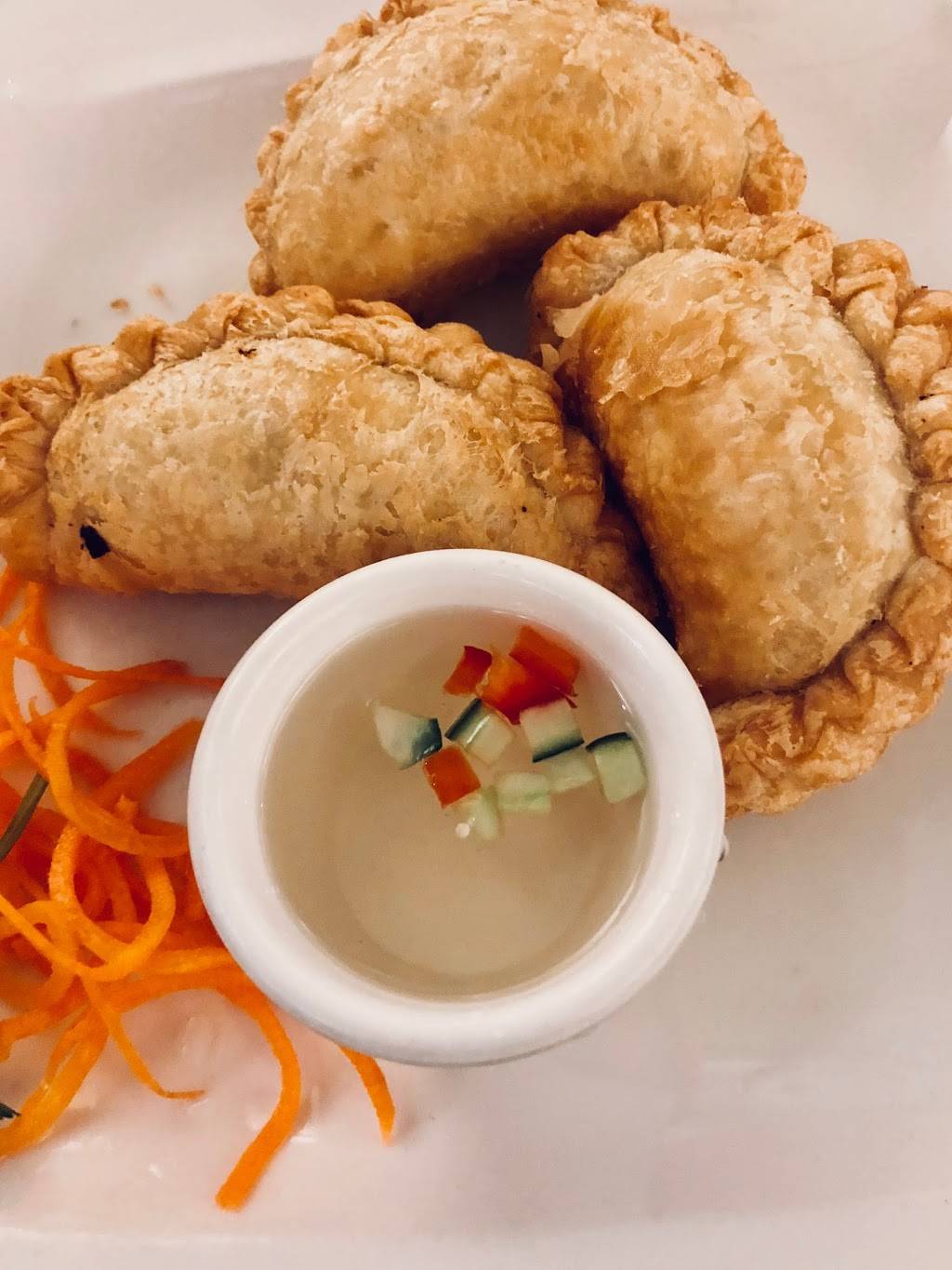 Thai Basil Restaurant | restaurant | 1316 Centennial Ave, Piscataway Township, NJ 08854, USA | 7325621889 OR +1 732-562-1889