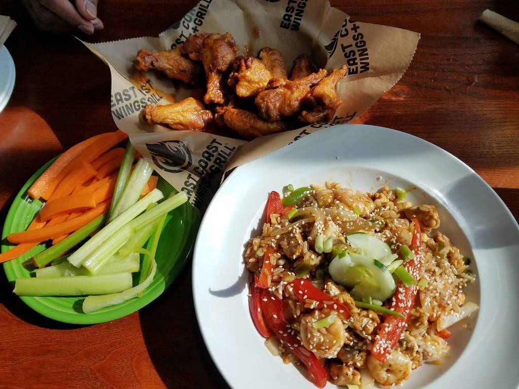 East Coast Wings + Grill | restaurant | 9711 Northlake Centre Pkwy, Charlotte, NC 28216, USA | 7044944174 OR +1 704-494-4174
