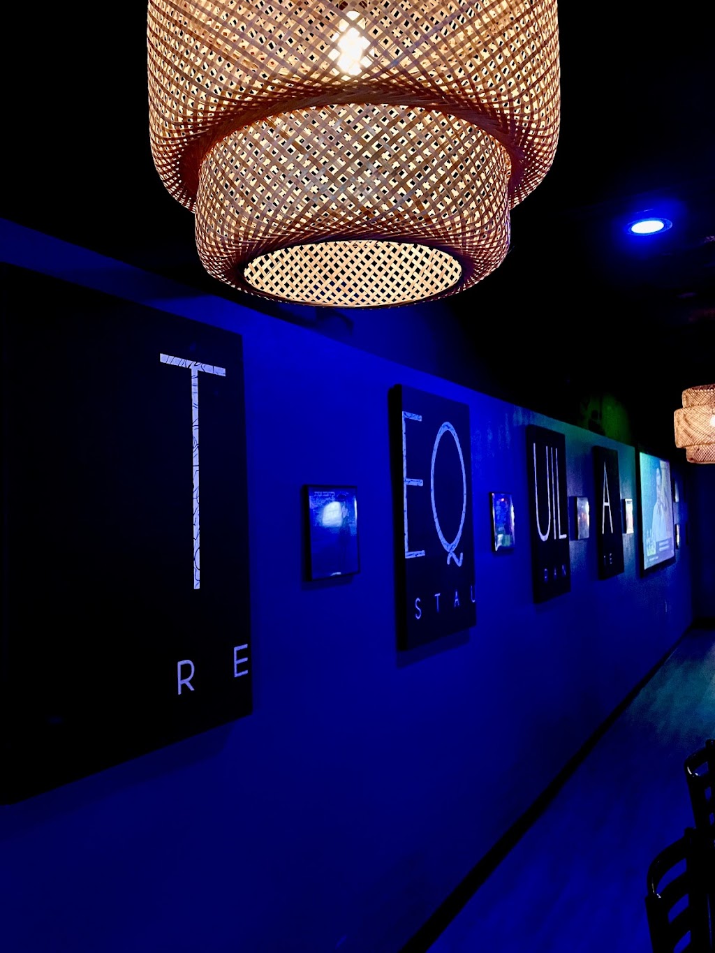 Rhinestones Country Bar & Dance Hall | restaurant | 1700 Pahrump Valley Blvd #82, Pahrump, NV 89048, USA | 7758775068 OR +1 775-877-5068