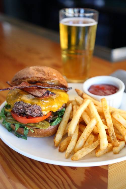 Cuff | restaurant | 5819 W Glendale Ave, Glendale, AZ 85301, USA | 6238478890 OR +1 623-847-8890