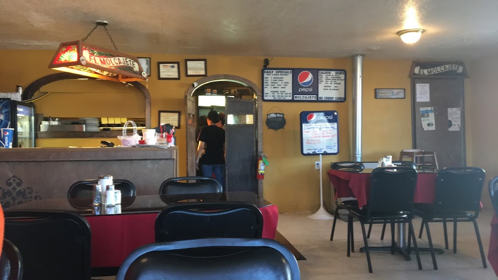 El Molcajete Restaurant | restaurant | 1013 E Overland, Scottsbluff, NE 69361, USA | 3086327301 OR +1 308-632-7301
