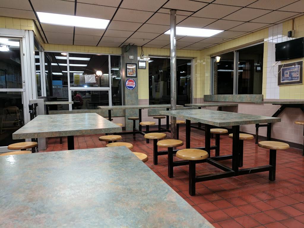 Elliots Hot Dogs | restaurant | 37 Elliott St, Lowell, MA 01852, USA | 9784583179 OR +1 978-458-3179