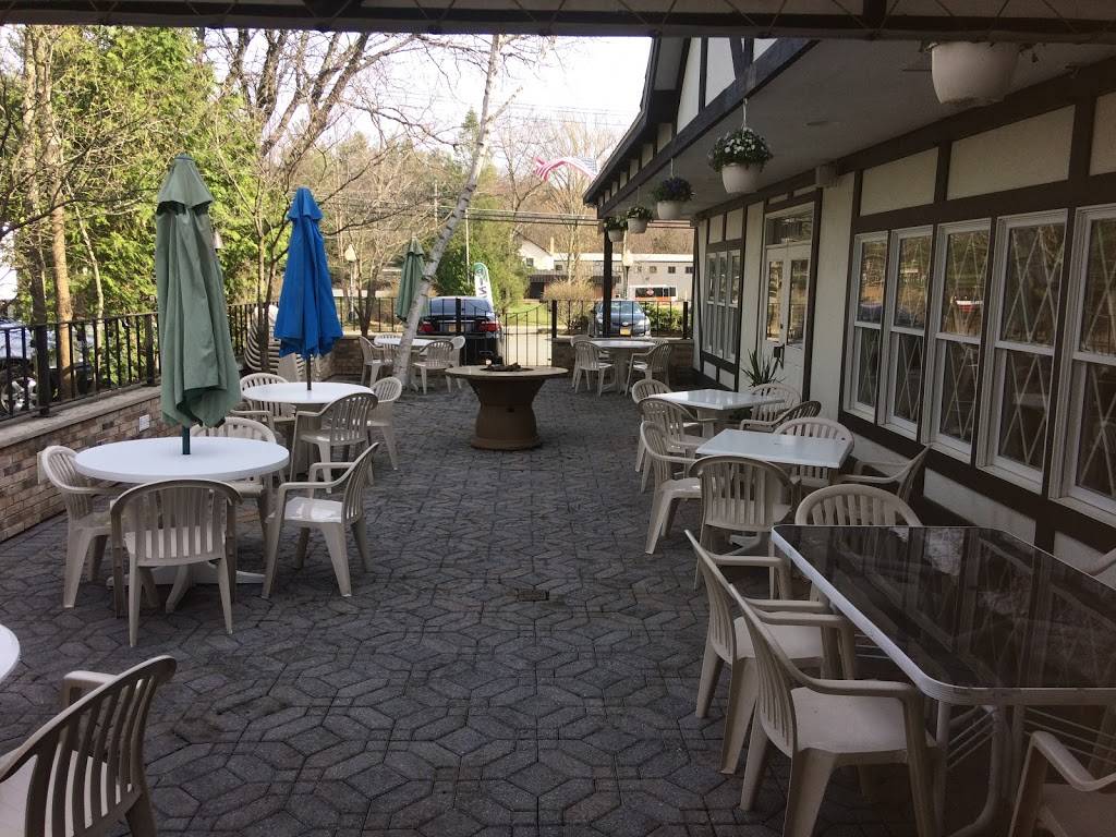 Dinos Restaurant | restaurant | 2113 NY-7, Troy, NY 12180, USA | 5186630131 OR +1 518-663-0131