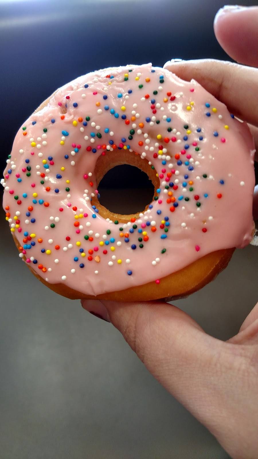 Dunkin | bakery | 7067 Narcoossee Rd Suite A, Orlando, FL 32822, USA | 4076306600 OR +1 407-630-6600