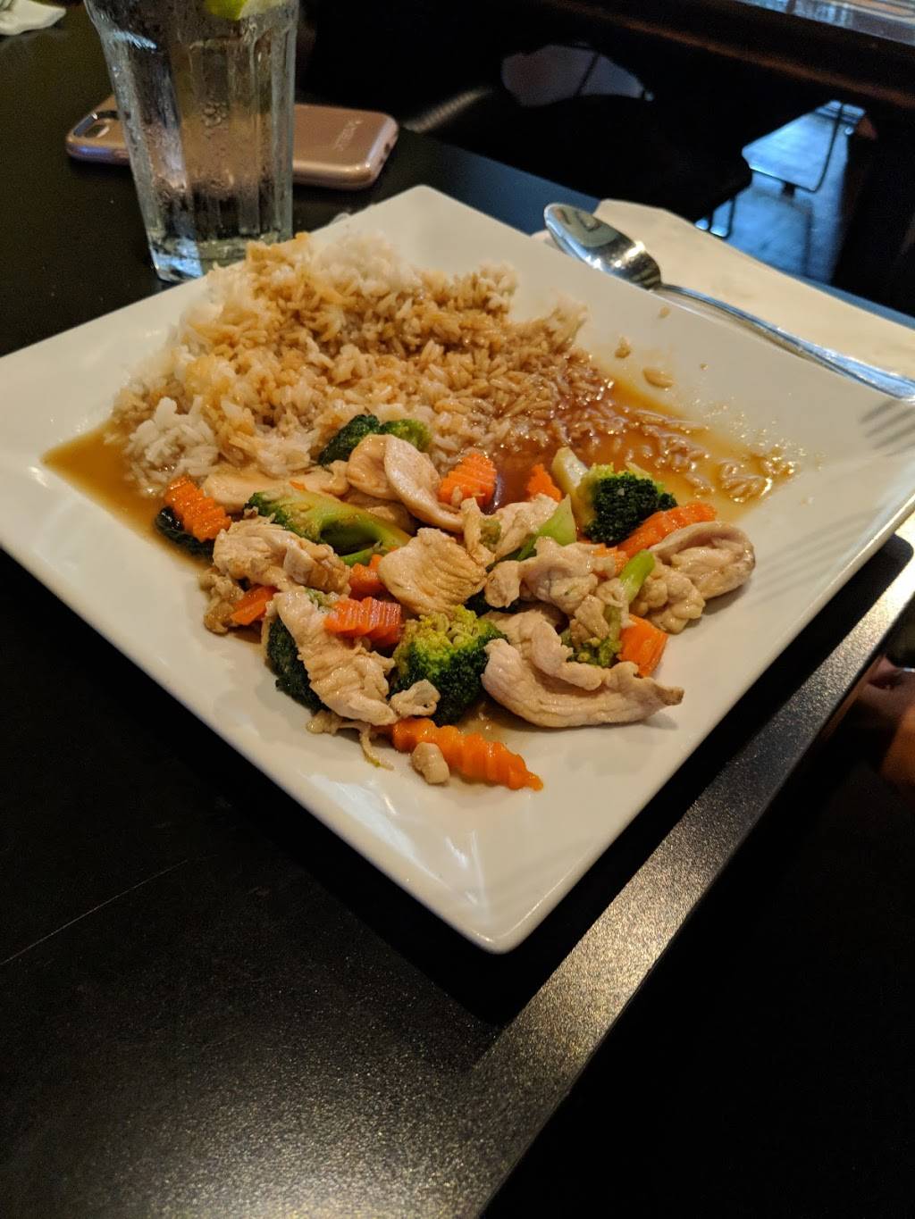 TIE Thai | restaurant | 911 Houston St, Fort Worth, TX 76102, USA | 8173329110 OR +1 817-332-9110