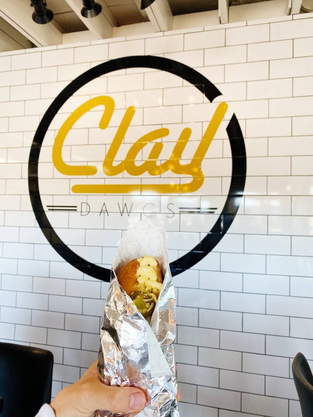 Clay Dawgs | restaurant | 546 N Gilbert Rd, Gilbert, AZ 85234, USA | 4808133727 OR +1 480-813-3727