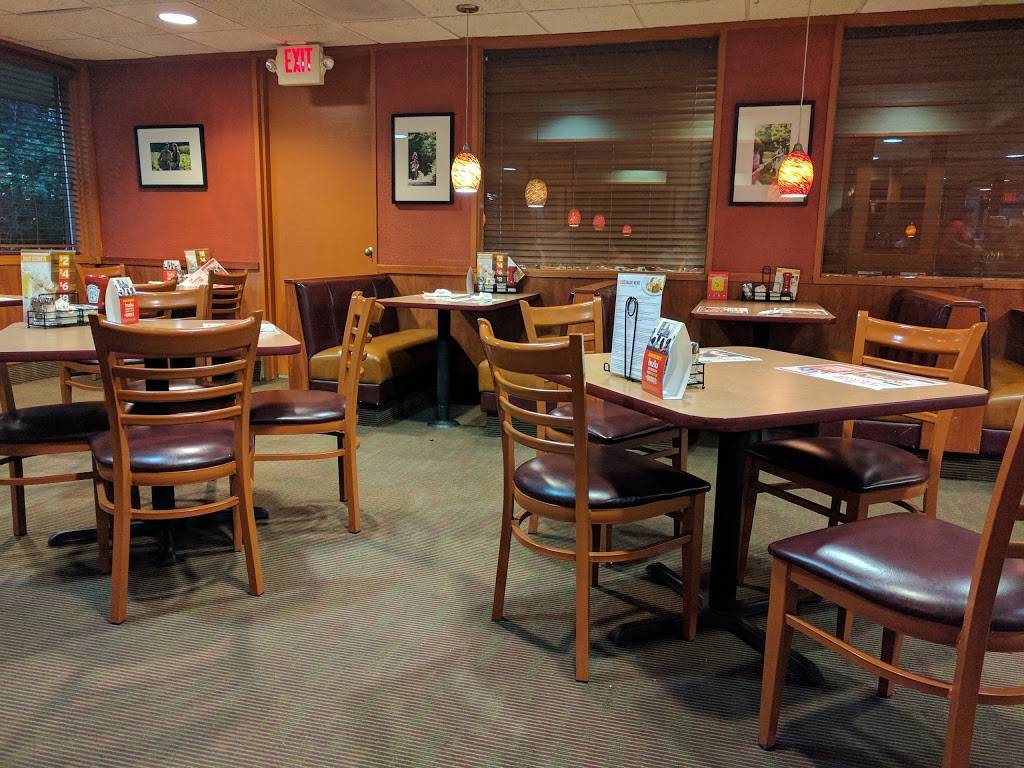 Dennys | restaurant | 4331 W 150th St, Cleveland, OH 44135, USA | 2166718221 OR +1 216-671-8221