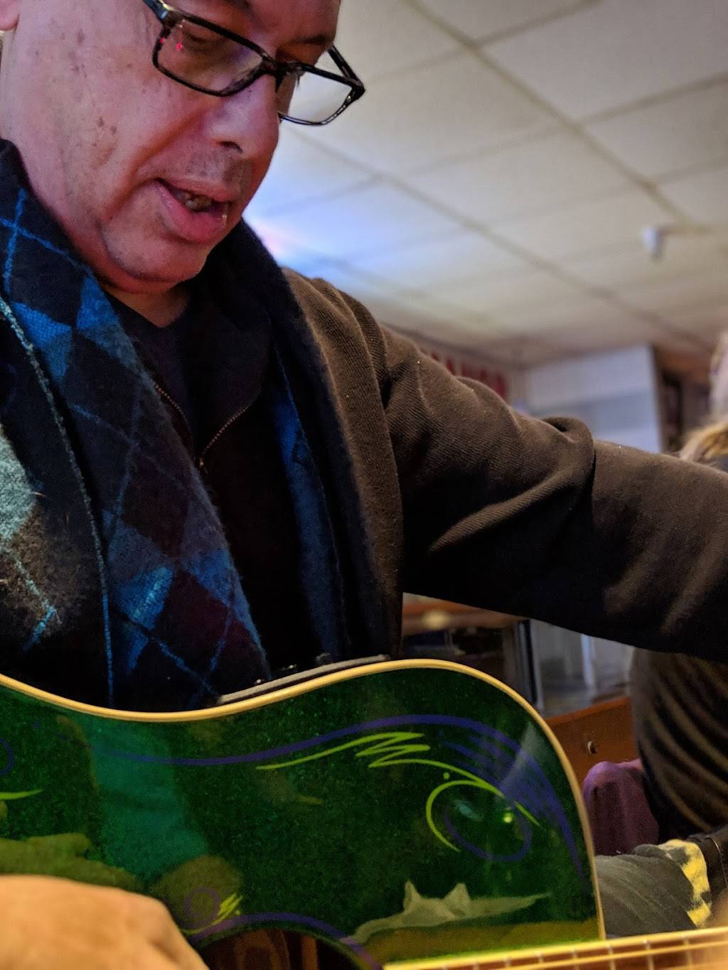 Chicken Manor | restaurant | 437 Addison Rd, Addison, IL 60101, USA | 6308344487 OR +1 630-834-4487