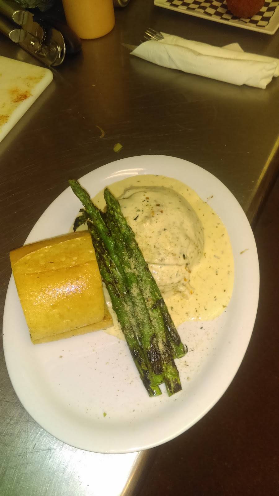 R & R Sports Bar & Grill | restaurant | 1840 Barker Cypress Rd, Houston, TX 77084, USA | 2815782704 OR +1 281-578-2704