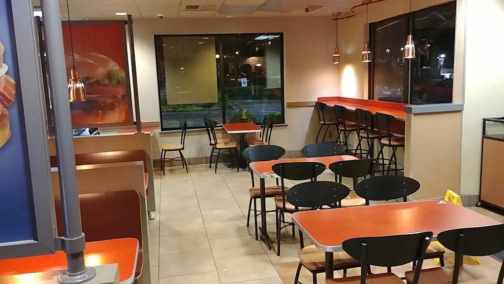 Jack in the Box | restaurant | 22633 Marine View Dr S, Des Moines, WA 98198, USA | 2068700995 OR +1 206-870-0995