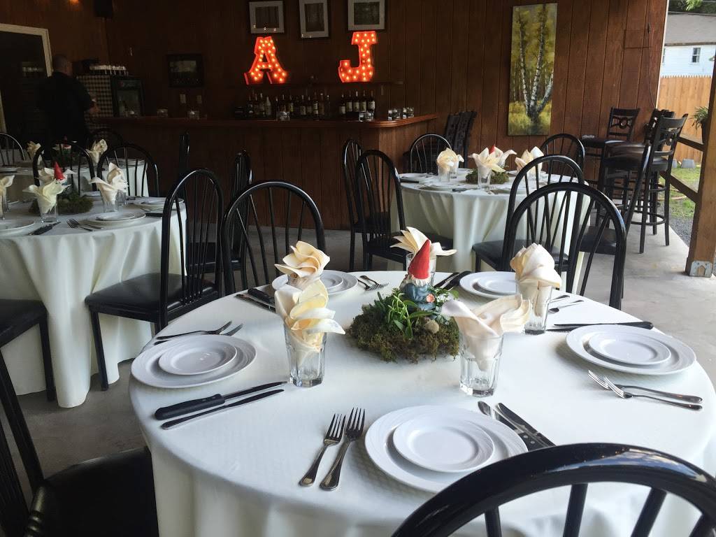 The Phoenician | restaurant | 10 Main St, Phoenicia, NY 12464, USA | 8456889800 OR +1 845-688-9800