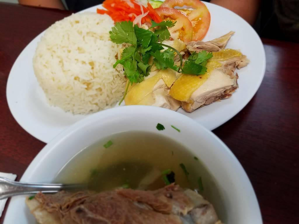 Golden Lake Eatery | restaurant | 424 W College St, Los Angeles, CA 90012, USA | 2132981668 OR +1 213-298-1668