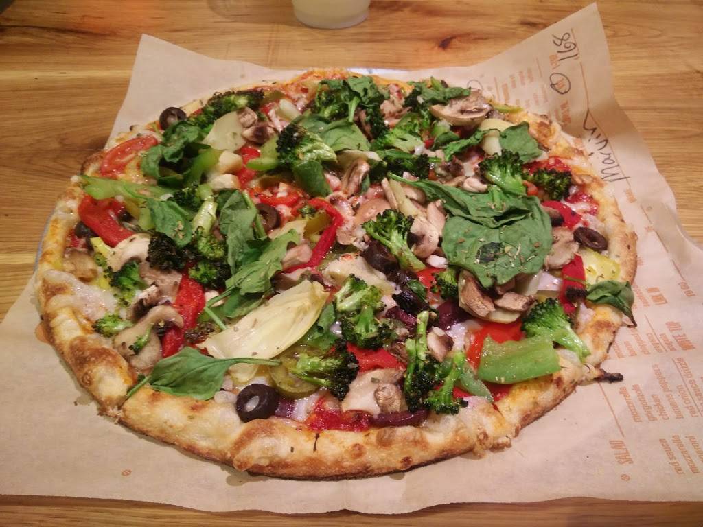 Blaze Pizza | meal takeaway | 310 Daniel Webster Hwy Suite 210A, Nashua, NH 03060, USA | 6038353574 OR +1 603-835-3574