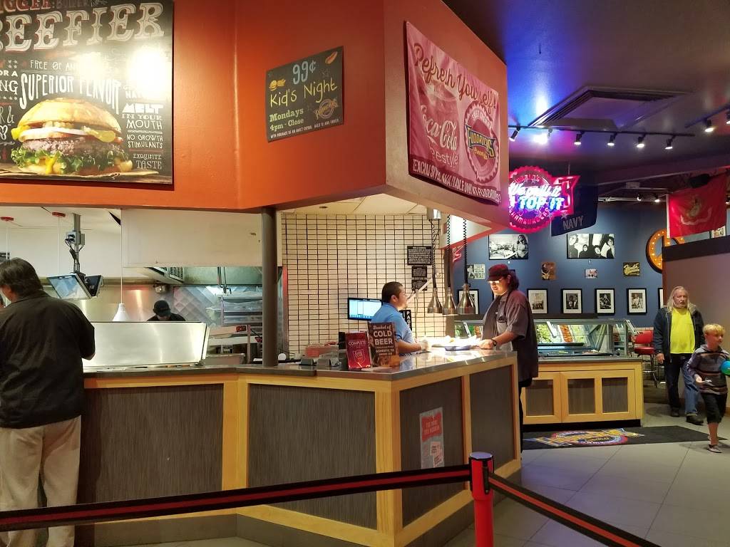 Fuddruckers | restaurant | 340 3rd Ave, Chula Vista, CA 91910, USA | 6194204881 OR +1 619-420-4881