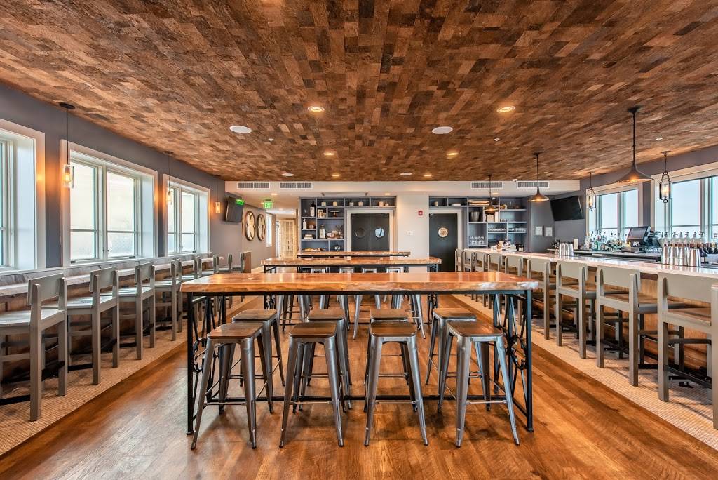 The Watch Rooftop Kitchen and Spirits | restaurant | 79 Wentworth St, Charleston, SC 29401, USA | 8435185115 OR +1 843-518-5115