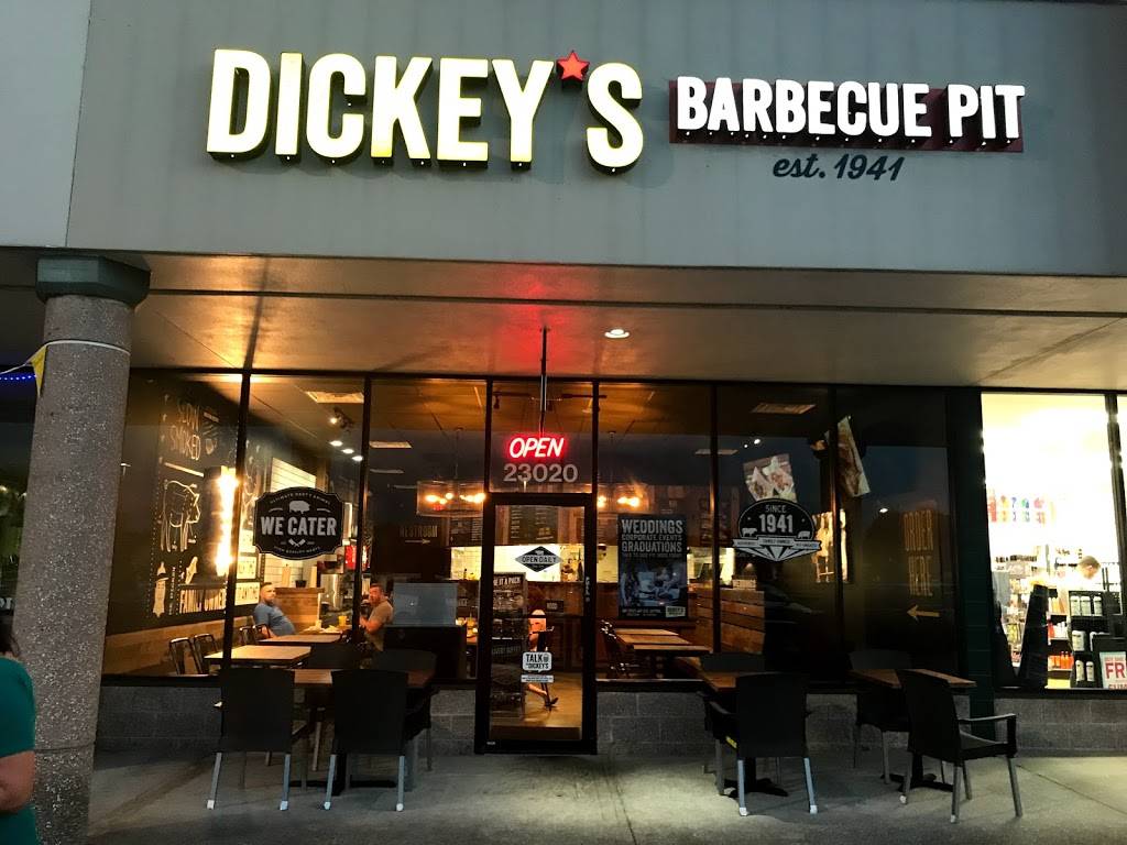 Dickeys Barbecue Pit | restaurant | 23048 FL-54, Lutz, FL 33549, USA | 8134065259 OR +1 813-406-5259