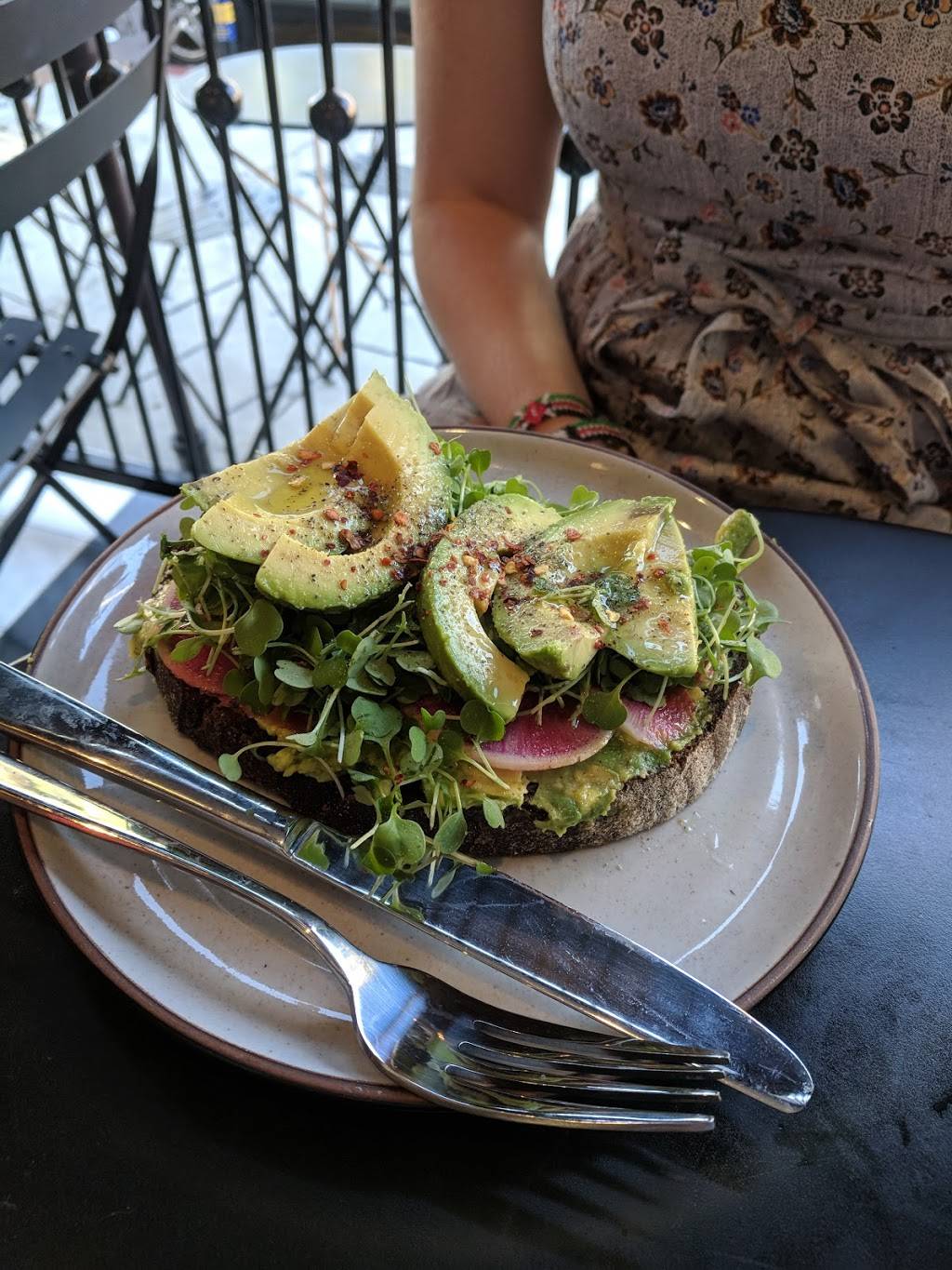 Alfred Coffee Silverlake | cafe | 3337 1/2 Sunset Blvd, Los Angeles, CA 90026, USA | 3235226984 OR +1 323-522-6984