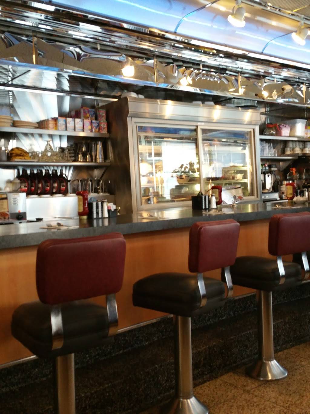 5th Street Diner | restaurant | 5340 Allentown Pike, Temple, PA 19560, USA | 6109290543 OR +1 610-929-0543