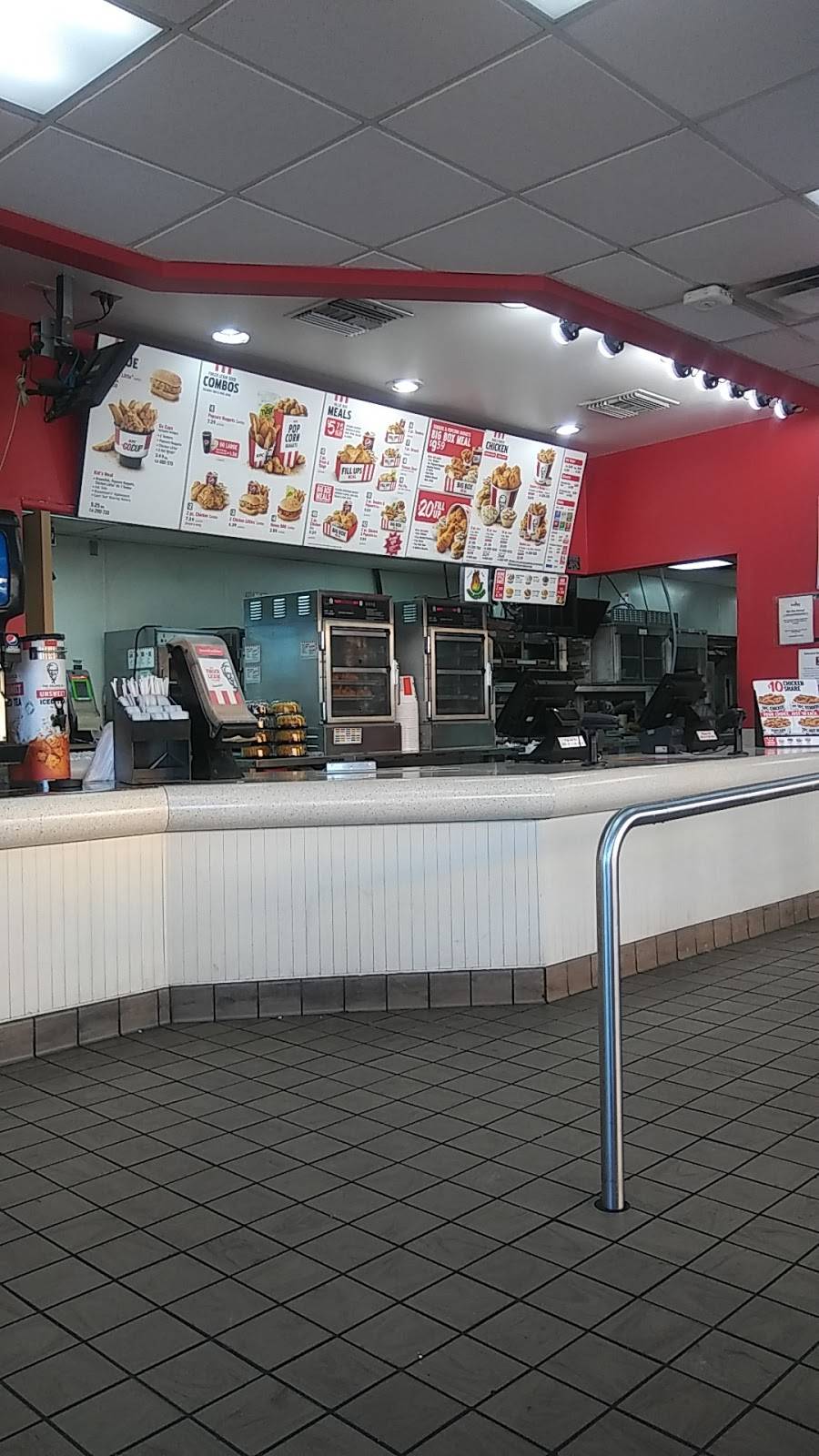 KFC | restaurant | 420 N Alma School Rd, Mesa, AZ 85201, USA | 4807392923 OR +1 480-739-2923