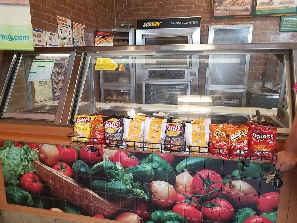 Subway | restaurant | 410 Eureka Rd, Wyandotte, MI 48192, USA | 7343242990 OR +1 734-324-2990