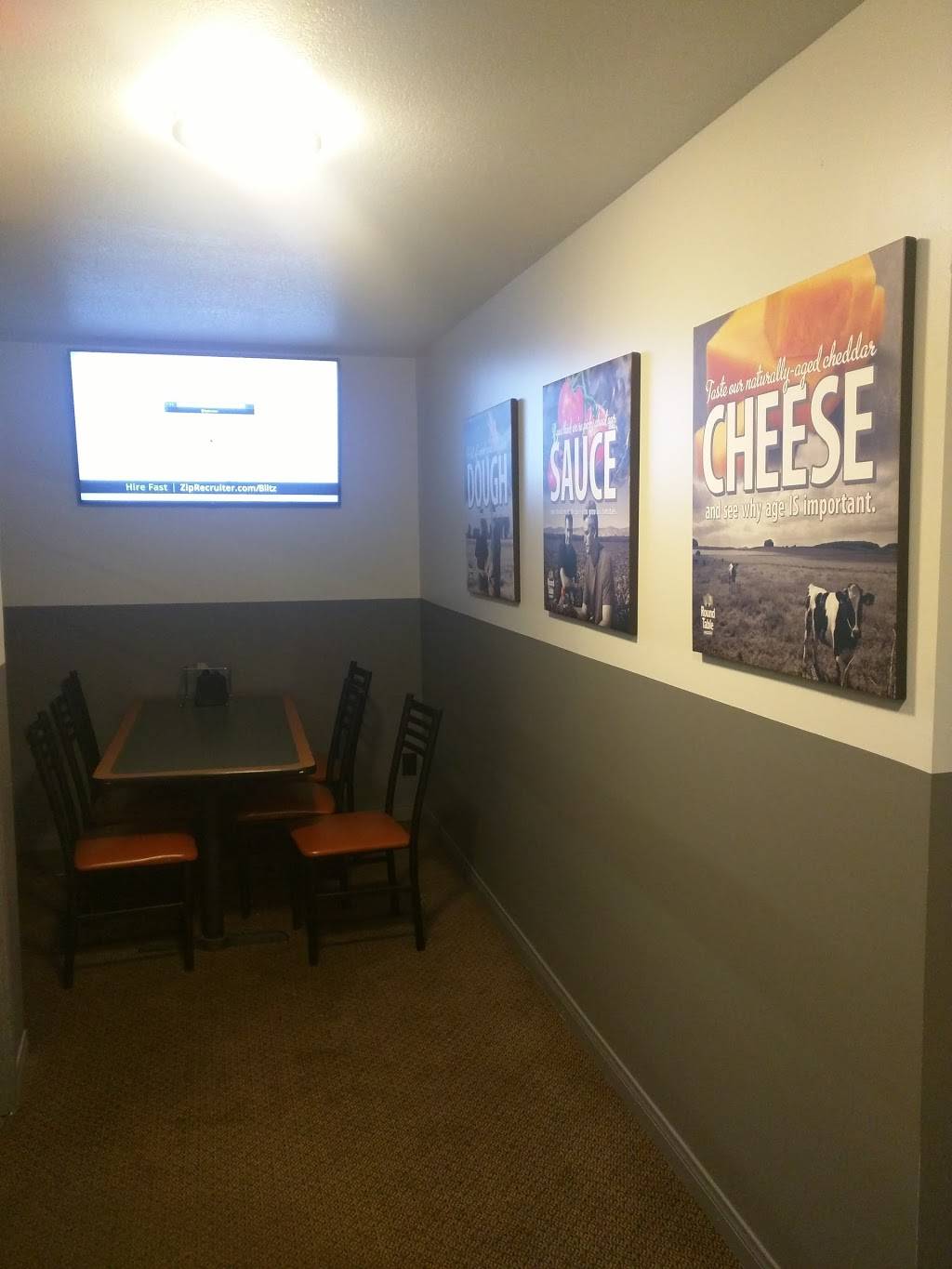 Round Table Pizza | meal delivery | 732 N Brea Blvd, Brea, CA 92821, USA | 7146712821 OR +1 714-671-2821