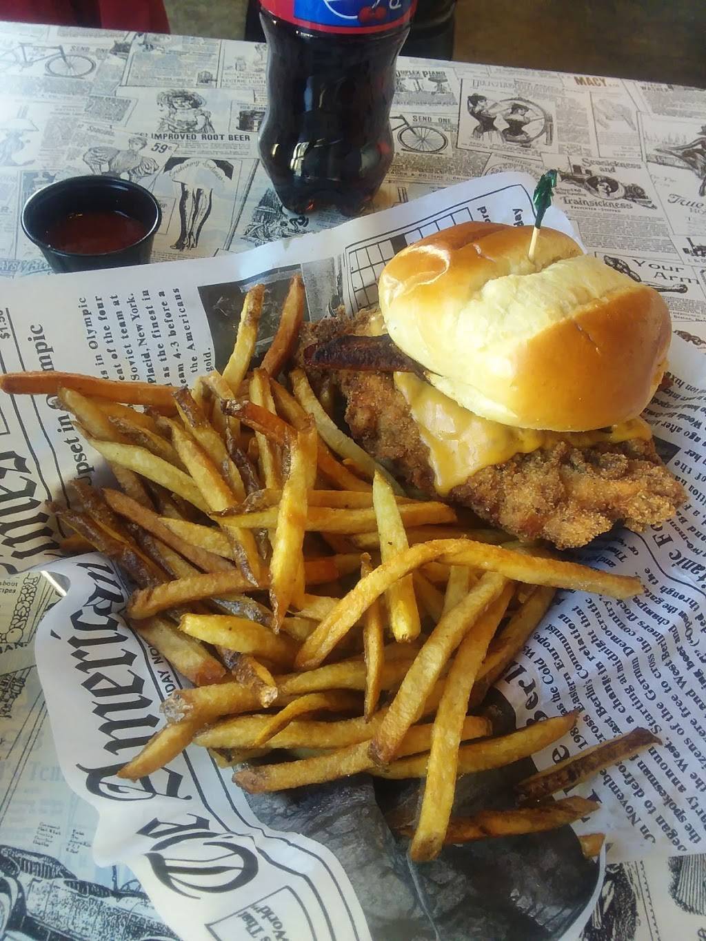 Local Press Eatery | restaurant | 502 S 8th St, Sheboygan, WI 53081, USA | 9202877338 OR +1 920-287-7338