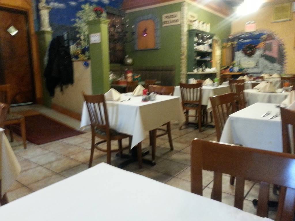 A & V Pizzeria | restaurant | 281 Morsemere Ave, Yonkers, NY 10703, USA | 9144233885 OR +1 914-423-3885