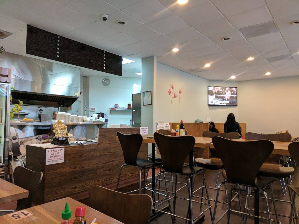 Pho Avenue | restaurant | 2500 W El Camino Real, Mountain View, CA 94040, USA | 6509352183 OR +1 650-935-2183