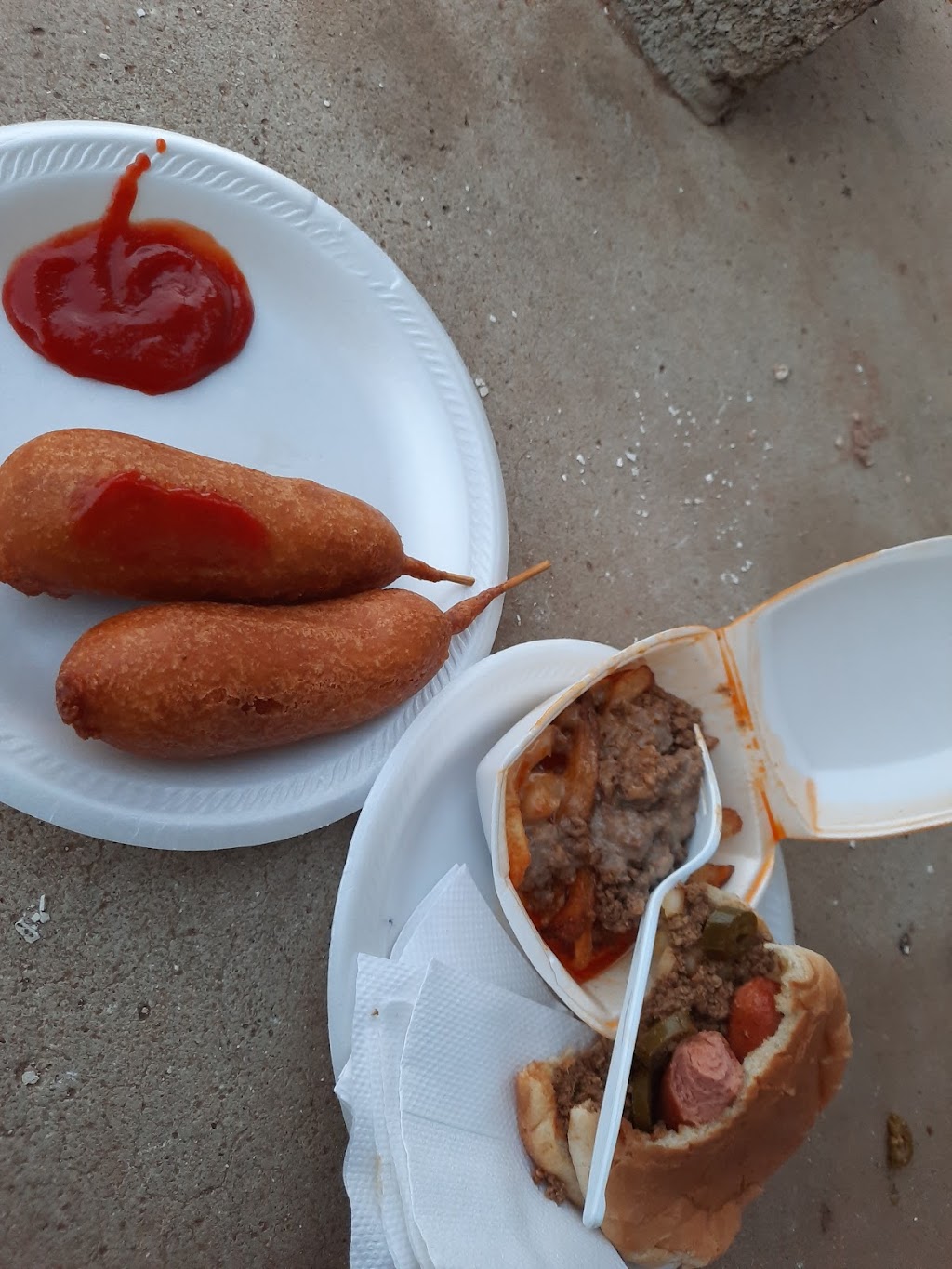 Rockys Burgers | restaurant | 606 S Dallas Ave, Lamesa, TX 79331, USA | 8068727968 OR +1 806-872-7968