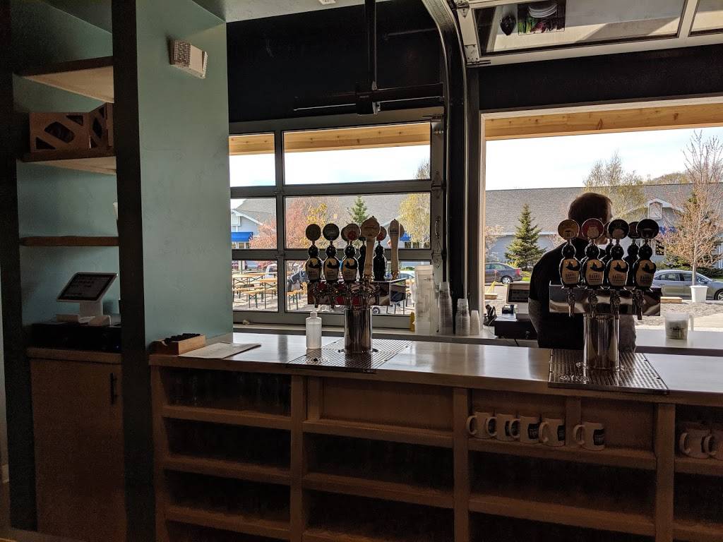 One Barrel Brewing Company | restaurant | 4633 Market St, Egg Harbor, WI 54209, USA | 9208685262 OR +1 920-868-5262