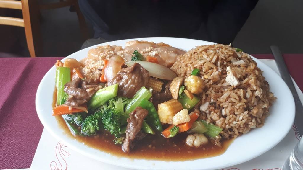 The Rideau Restaurant | restaurant | 500 Eagleson Rd, Kanata, ON K2M 1H4, Canada | 6132548824 OR +1 613-254-8824