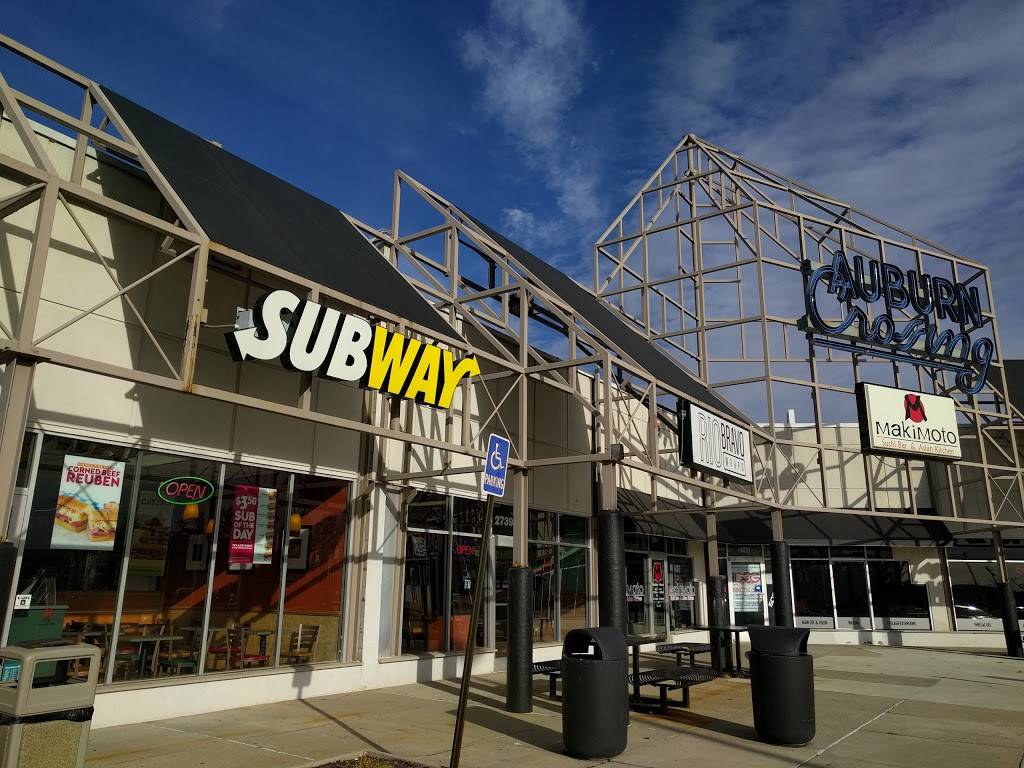Subway | restaurant | 2737 University Dr, Auburn Hills, MI 48326, USA | 2483700620 OR +1 248-370-0620