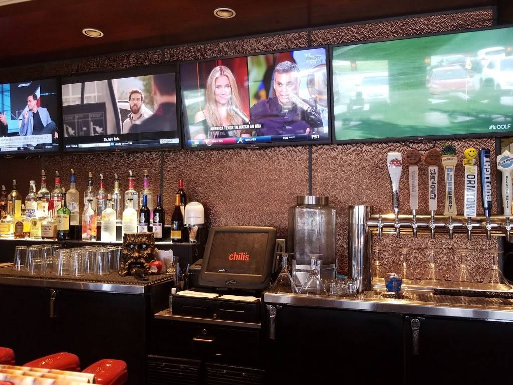 Chilis Grill & Bar | meal takeaway | 1175 Riverdale St W, West Springfield, MA 01089, USA | 4137468827 OR +1 413-746-8827