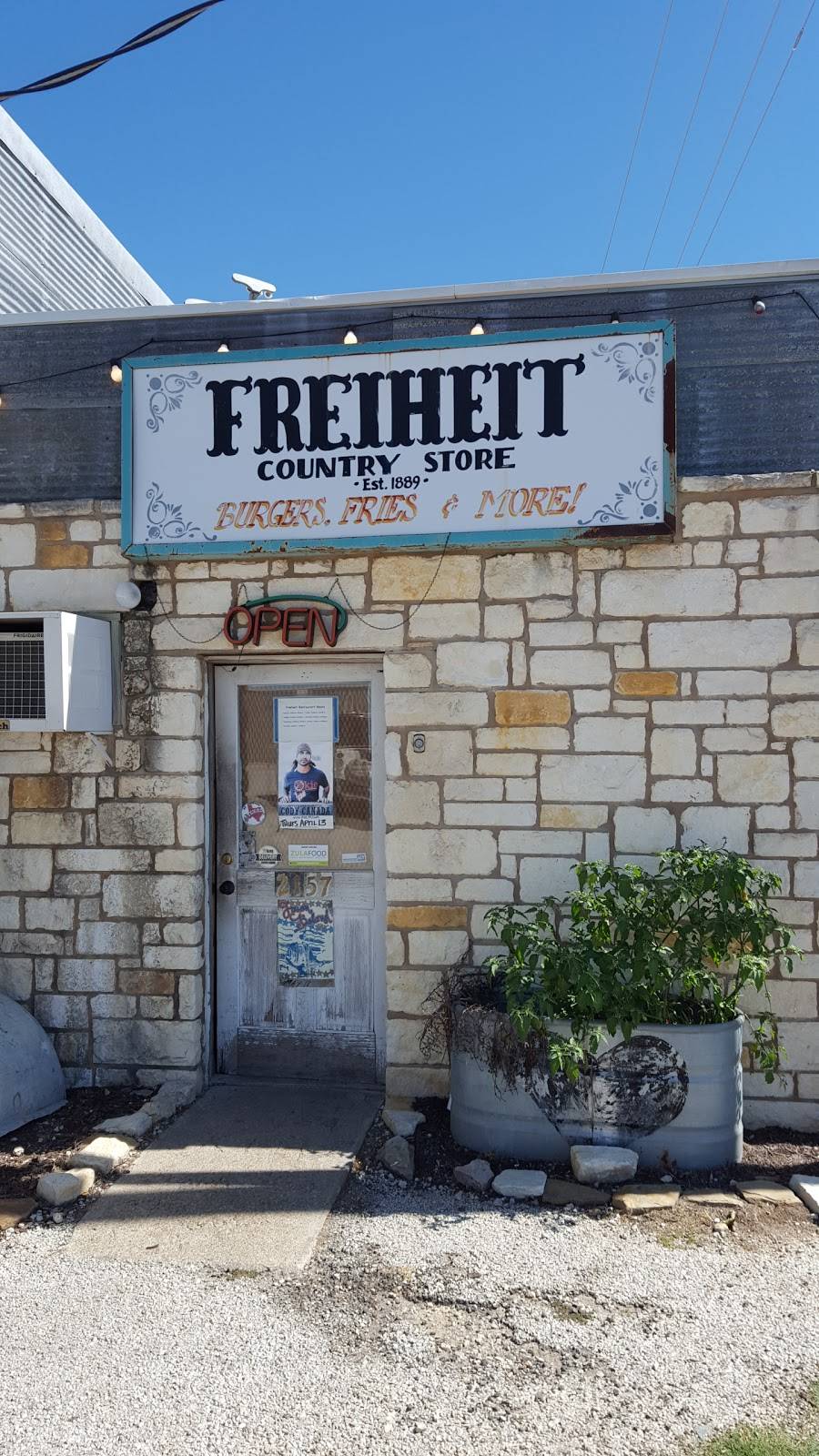 Freiheit Country Store | restaurant | 2157 FM1101, New Braunfels, TX 78130, USA | 8306259400 OR +1 830-625-9400