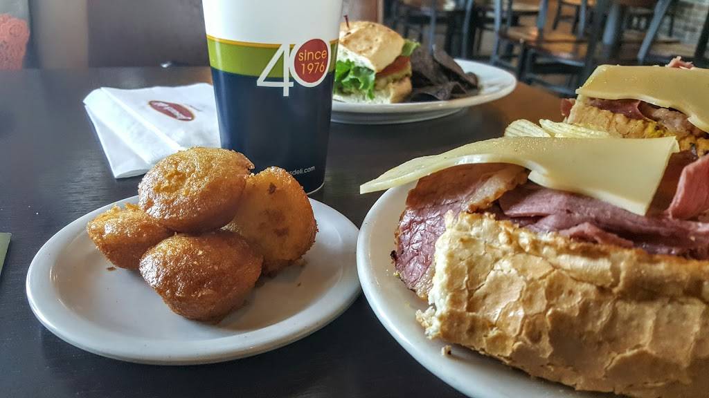 Jasons Deli | restaurant | 8889 Gateway Blvd W Ste 1000, El Paso, TX 79925, USA | 9155326200 OR +1 915-532-6200