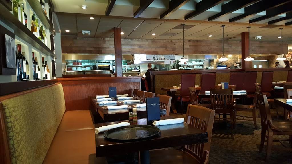 Carrabbas Italian Grill | restaurant | 1575 Palm Bay Rd NE, Palm Bay, FL 32905, USA | 3219561900 OR +1 321-956-1900