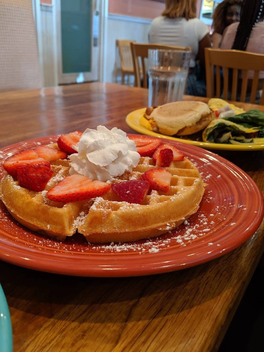 J. Christophers | restaurant | 1650 S Lumpkin St, Athens, GA 30606, USA | 7068503520 OR +1 706-850-3520