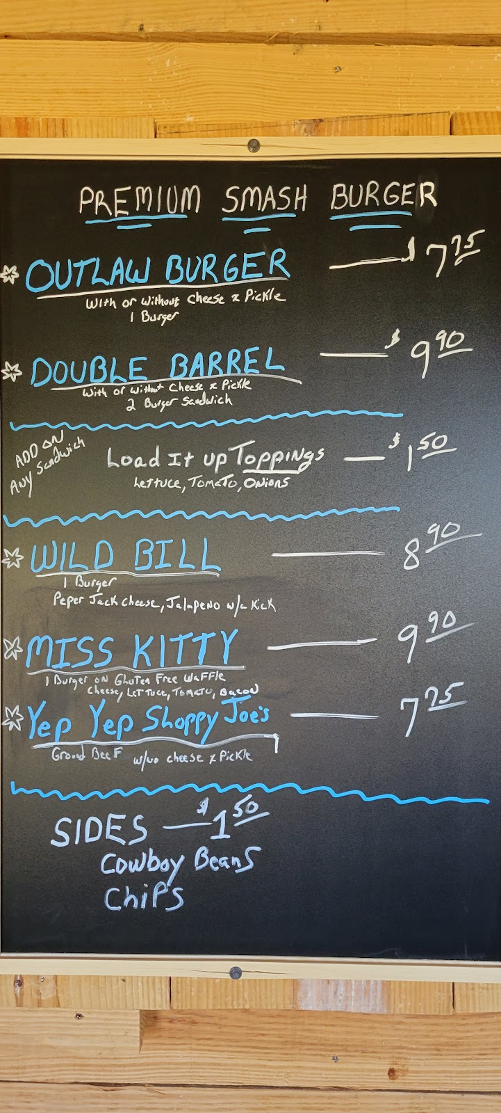 Outlaw Saloon Grill | restaurant | 3000 N 1200th St, Paris, IL 61944, USA | 2177129735 OR +1 217-712-9735