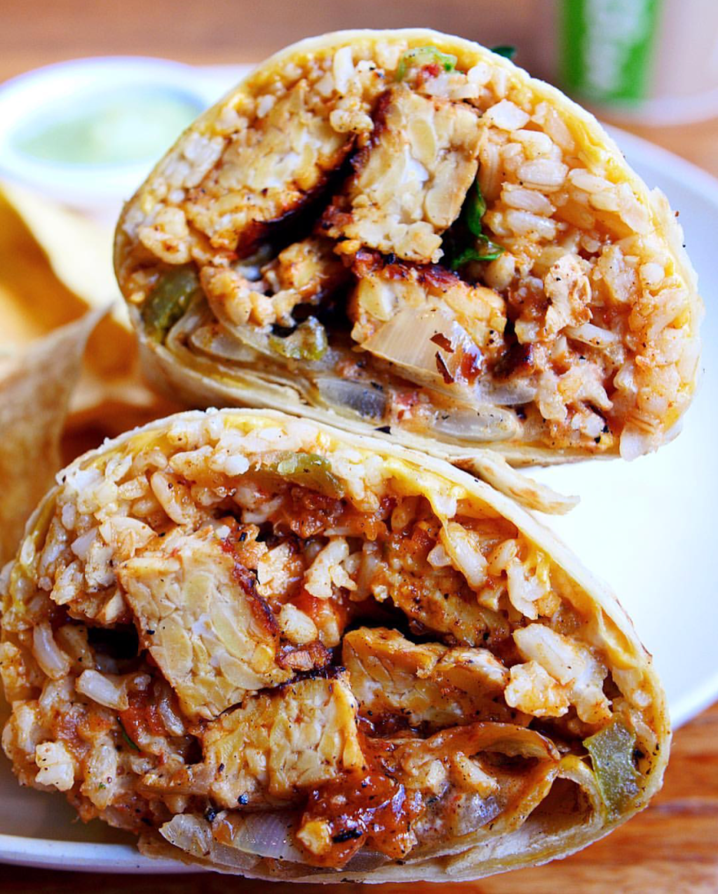 Veggie Grill | restaurant | 614 W Diversey Pkwy, Chicago, IL 60614, USA | 7738681863 OR +1 773-868-1863