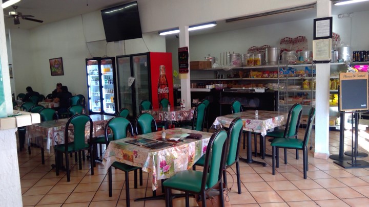 Latino Restaurant | restaurant | 2151 E Main St, Stockton, CA 95205, USA | 2092275322 OR +1 209-227-5322