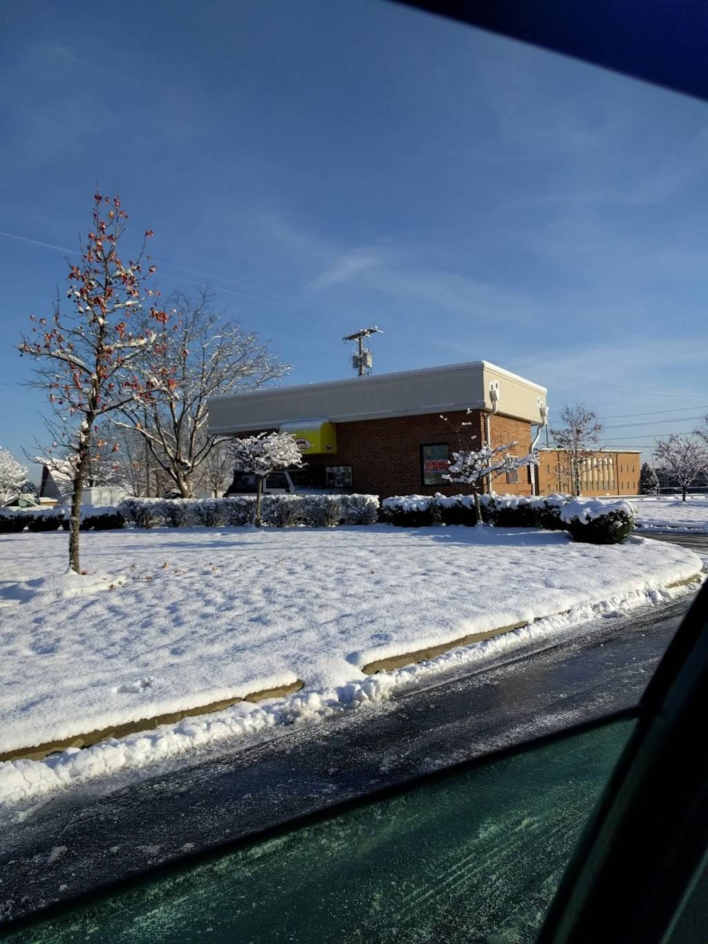 In-n-Out Java | cafe | 2244 Wilmington Pike, Kettering, OH 45420, USA | 9375108982 OR +1 937-510-8982