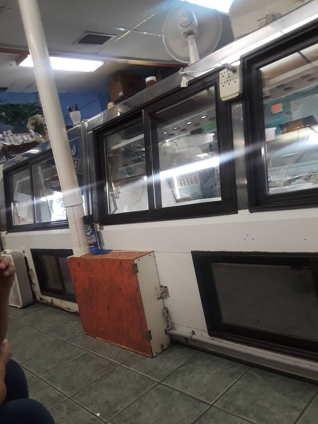 Covenant Crab Co | restaurant | 2245 Fowler St, Fort Myers, FL 33901, USA | 2392783553 OR +1 239-278-3553