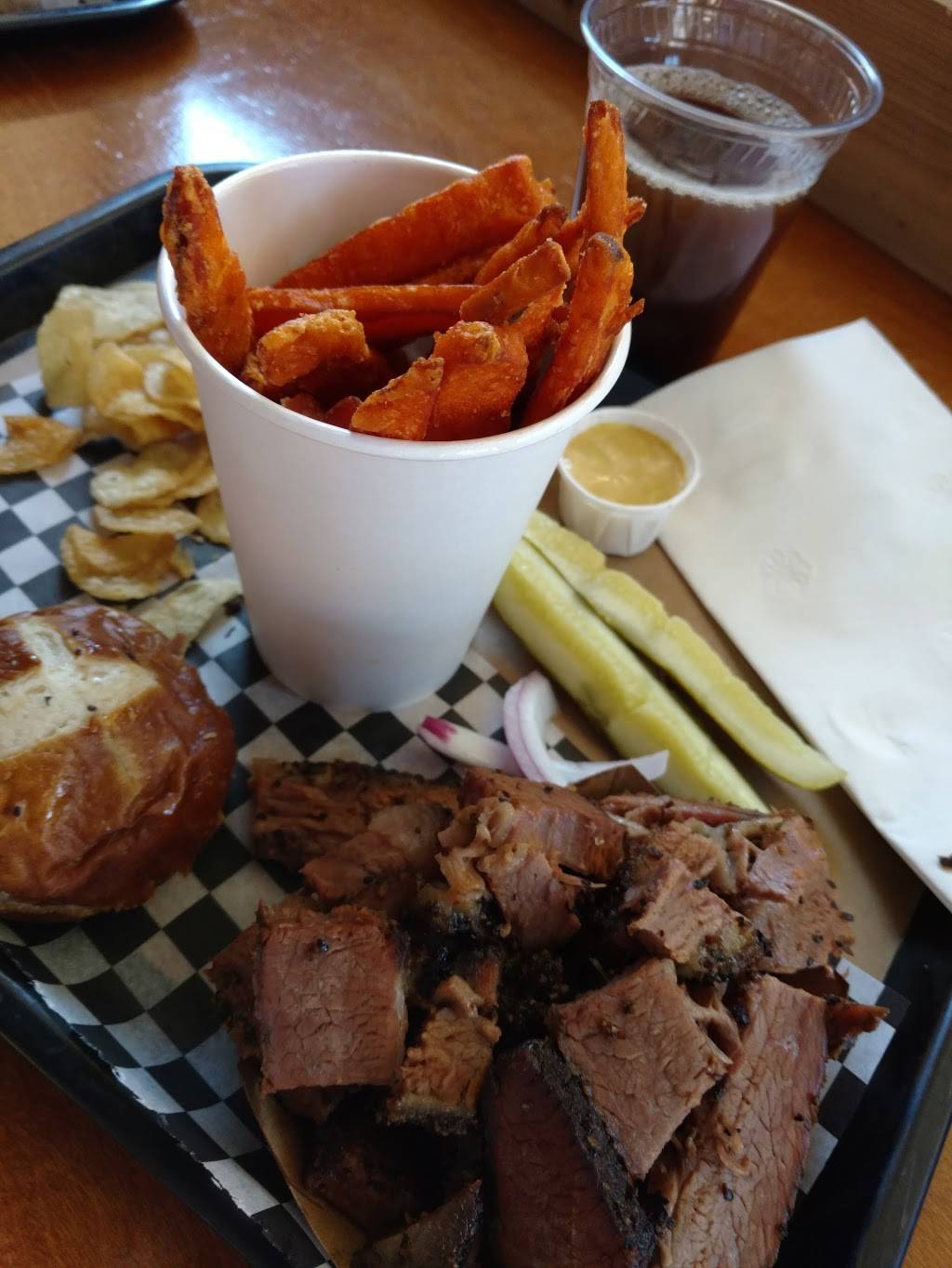 Js BBQ | restaurant | 333 Watson St, Ripon, WI 54971, USA | 9207482232 OR +1 920-748-2232