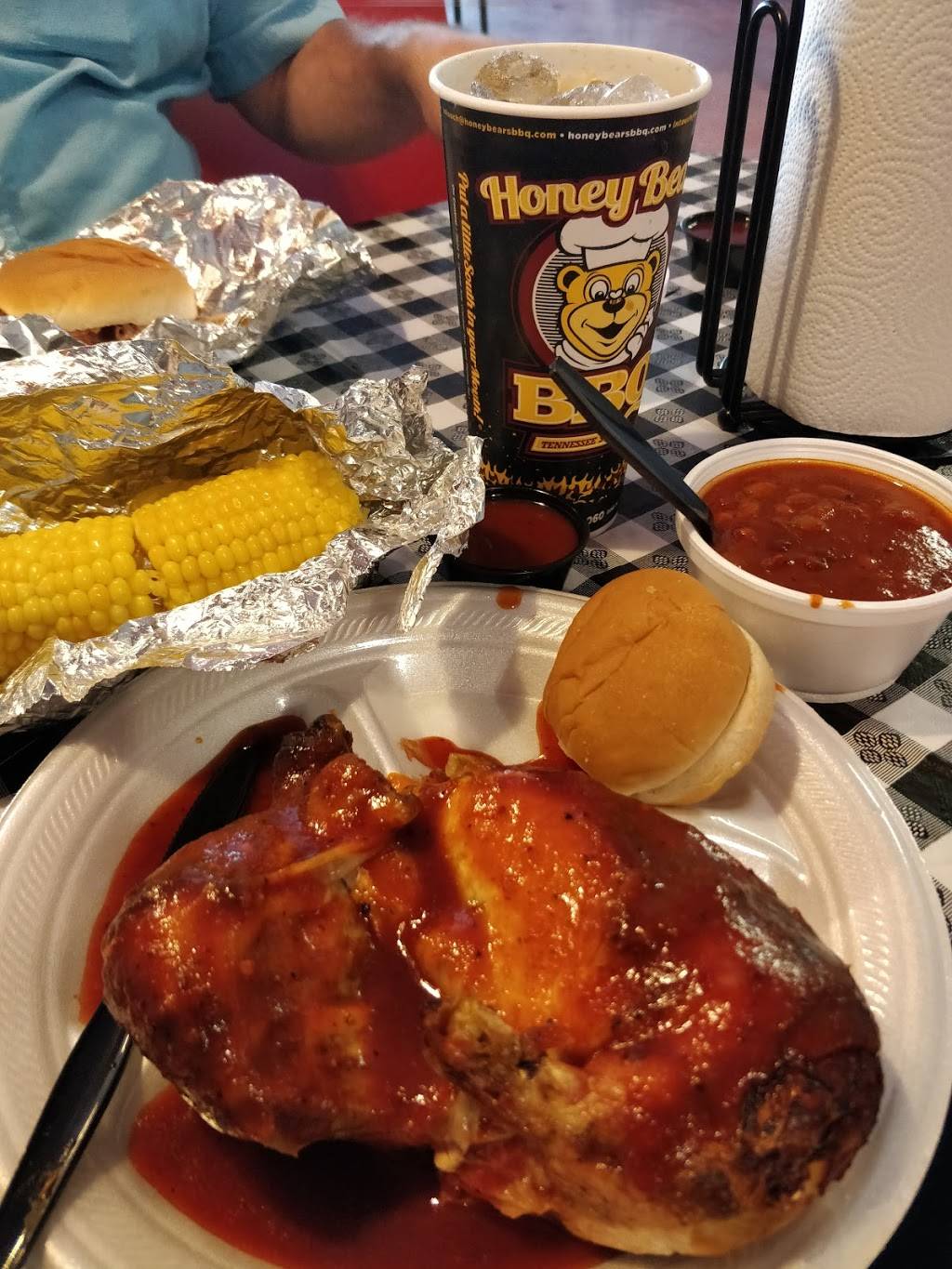 Honey Bears BBQ | restaurant | 5012 E Van Buren St, Phoenix, AZ 85008, USA | 6027023060 OR +1 602-702-3060