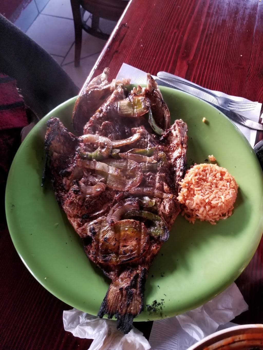 Restaurant de Langosta La Guerita | restaurant | Blvd. Benito Juárez 204, Machado Sur, 22710 Rosarito, B.C., Mexico | 0446646121019 OR +52 1 664 612 1019