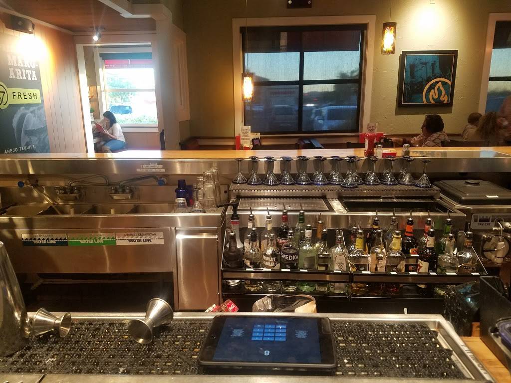 Chilis Grill & Bar | meal takeaway | 1371 E Gladstone St, Glendora, CA 91740, USA | 9095998300 OR +1 909-599-8300